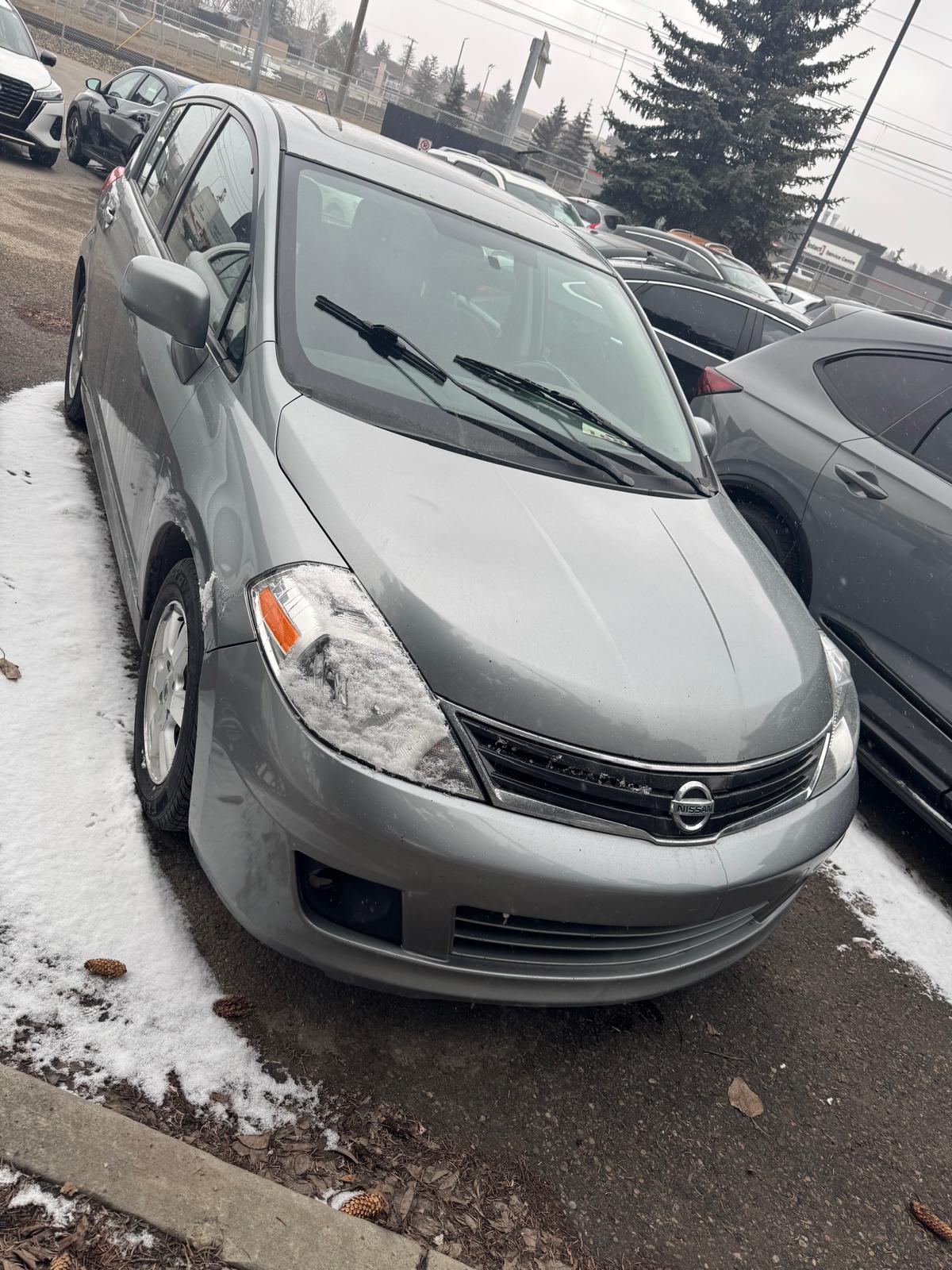 2013 nissan versa sl